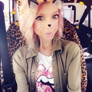 Meet your Posher, Anna